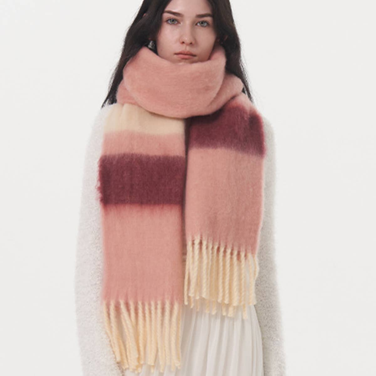 WOMEN CONTRASTING STRIPED FRINGED PLAID SCARF