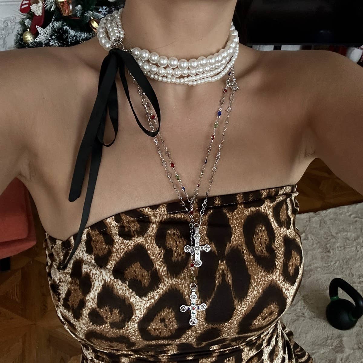 NEW FASHION BOW BEADED CLAVICLE NECKLACE