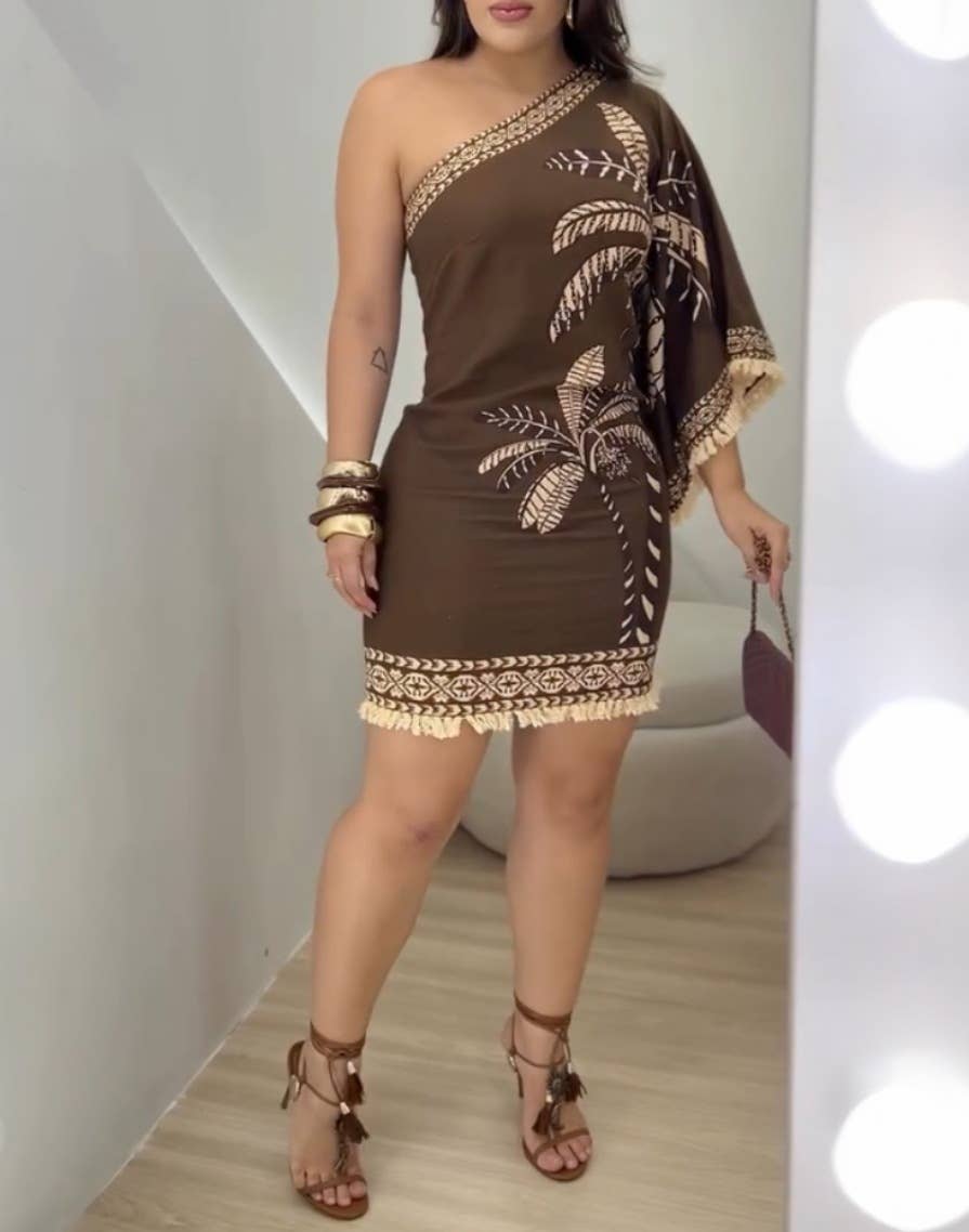 Fashion off-the-shoulder printed fringed dress