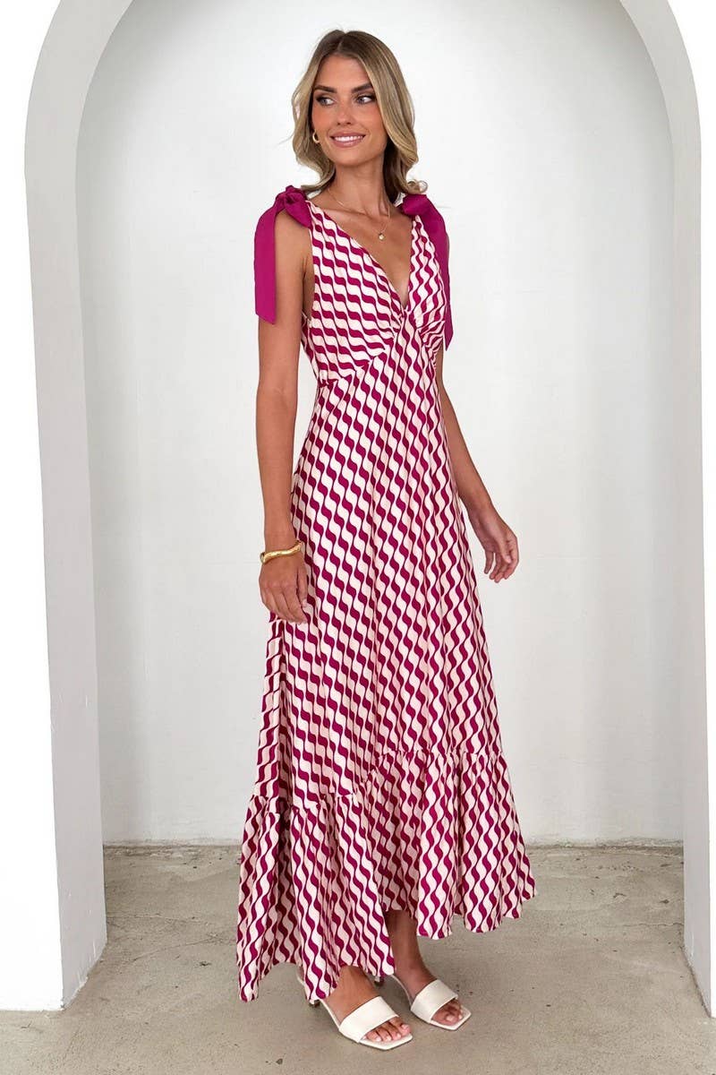 CWDMD5219_TIE-BACK V-NECK SLEEVELESS FLORAL MAXI DRESS