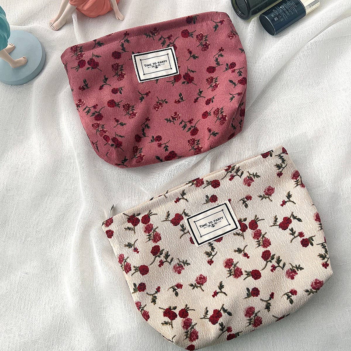 CONTRAST FLOWER PATTERN ZIPPER PORTABLE WASH BAG_CWAB1217