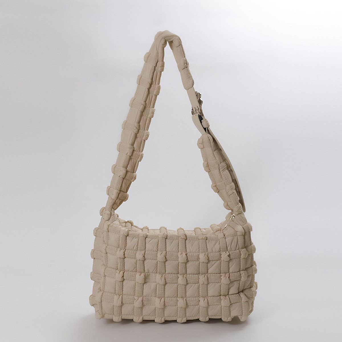 Quilted Cloud Shoulder Crossbody Bag_CUAB00489
