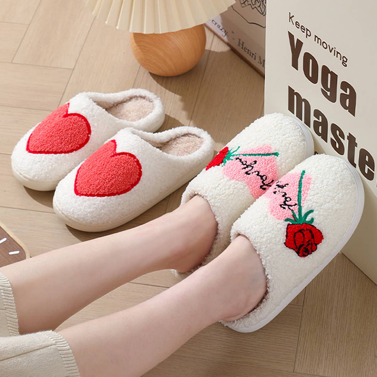 VALENTINE'S DAY SMILEY LOVE COTTON SLIPPERS