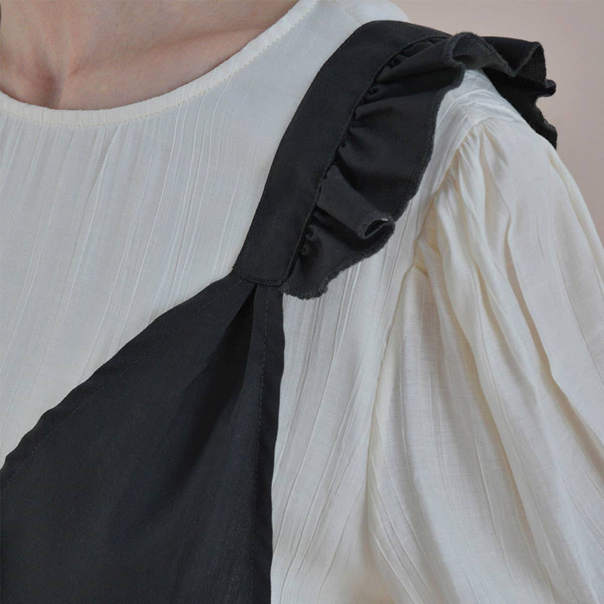 French Dress Style Linen Aprons with pockets