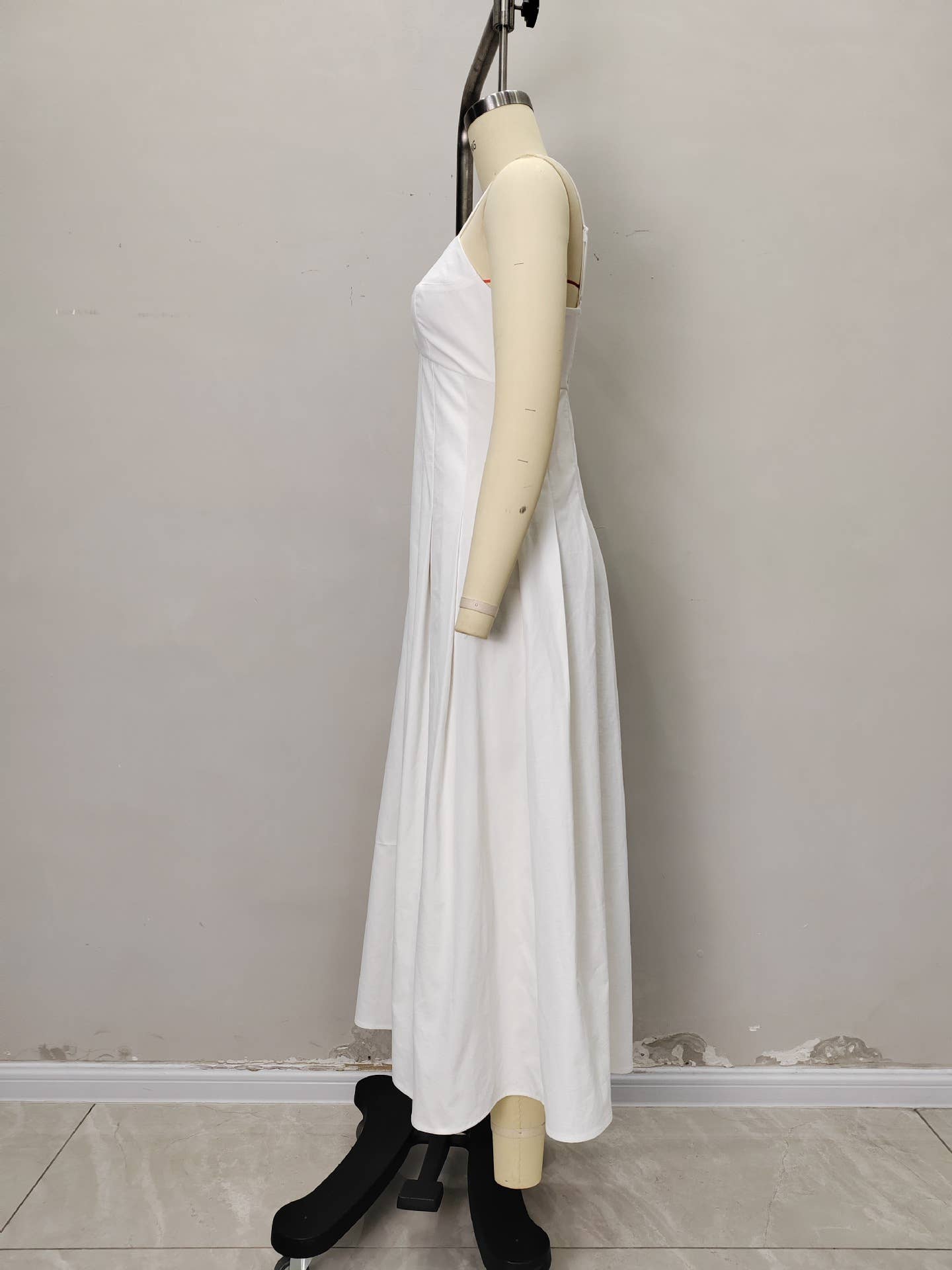 Fishbone corset solid-color halter dress