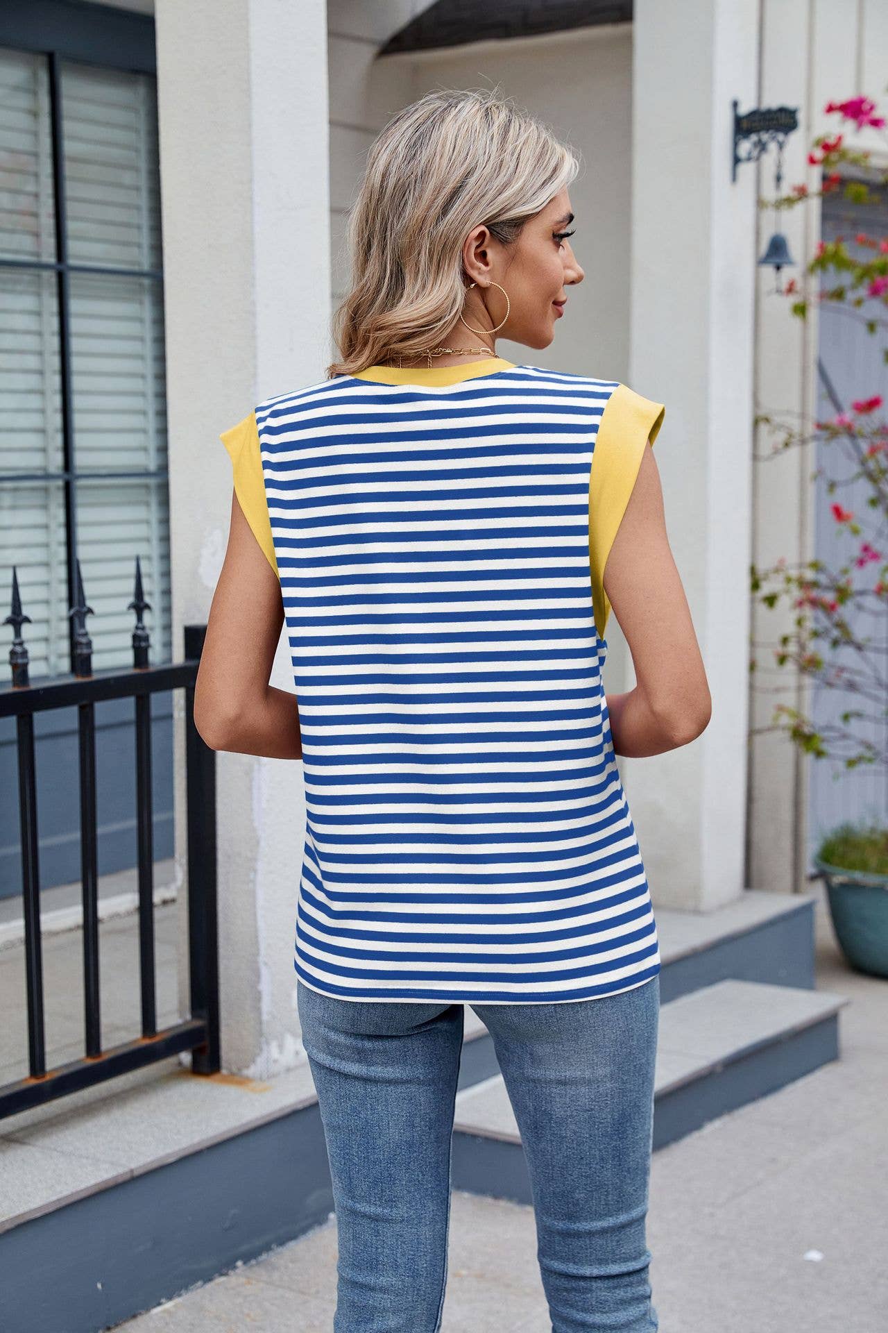 Sleeved striped color-matched crew neck tank top
