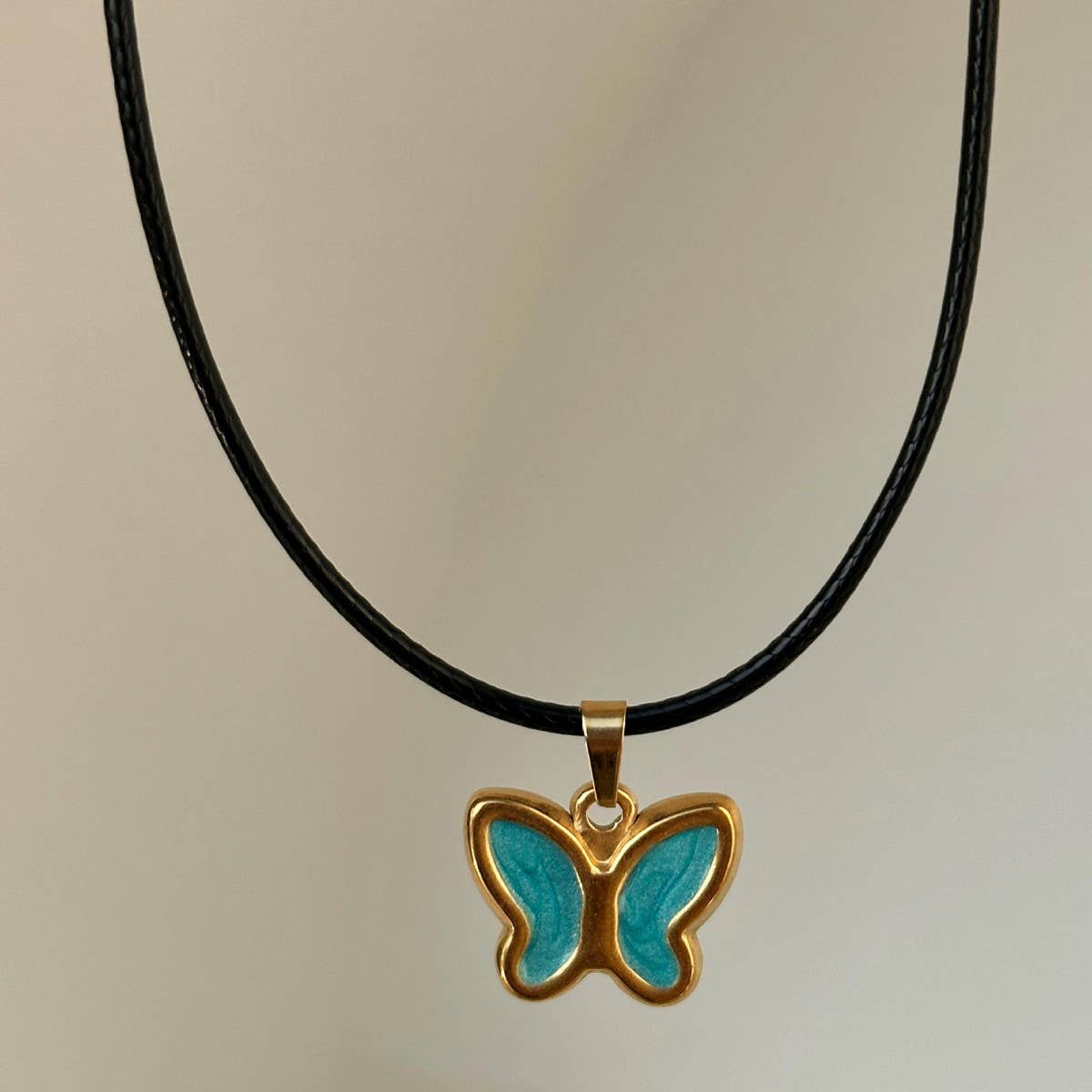 Colorful Retro 3D Butterfly Pendant Necklace