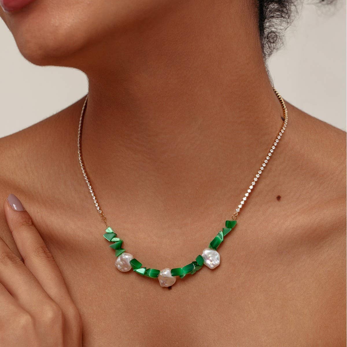 SHAPED PEARL NATURAL STONE PENDANT NECKLACE