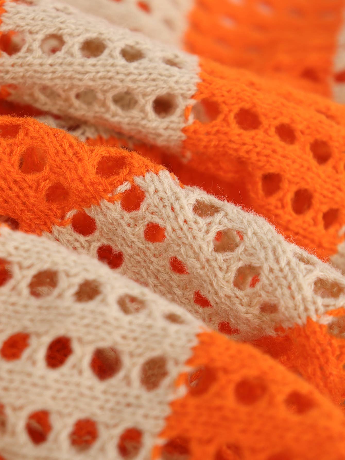 Knitted suit with striped short sleeves shorts