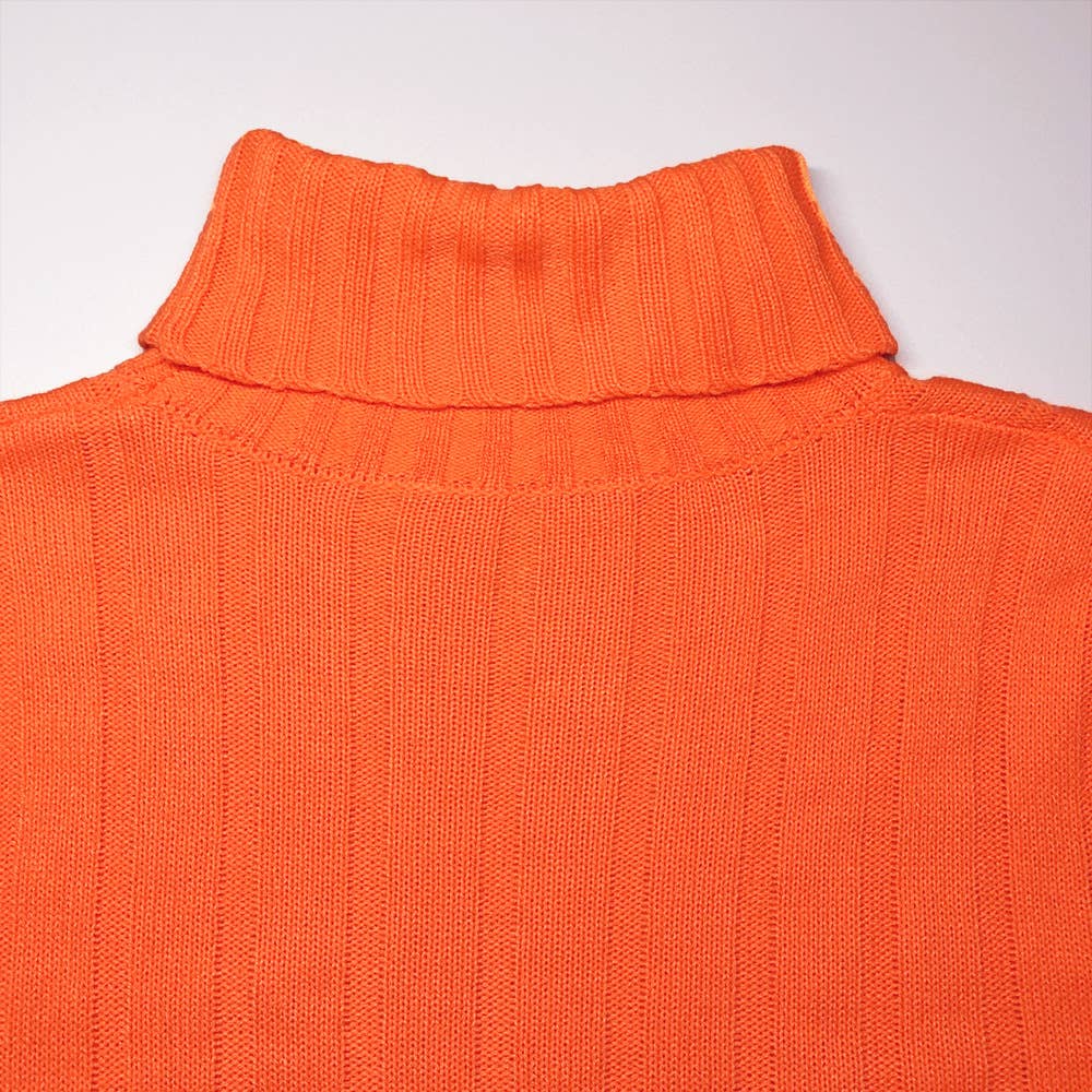 Solid-color high-neck long-sleeved knit sweater