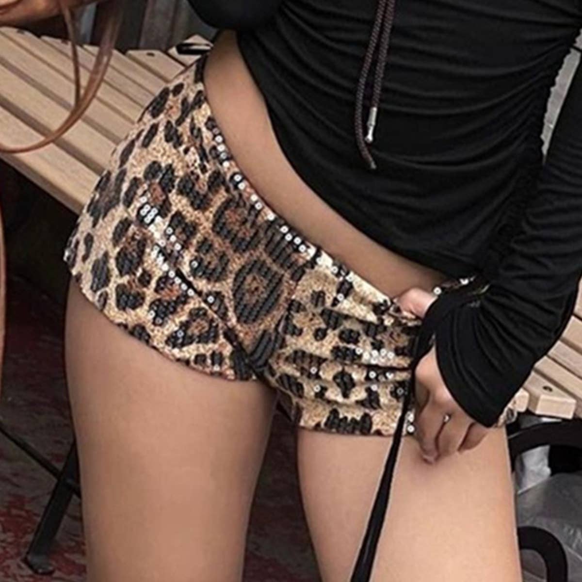 Sexy leopard print tight low-rise shorts