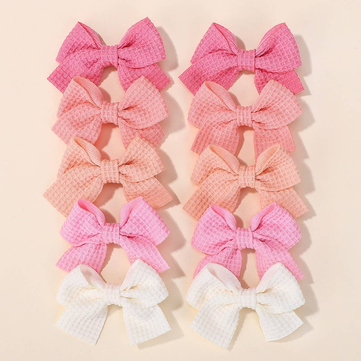 1.6" Handmade Fabric Bow Clips for Girls_CWAHA6756