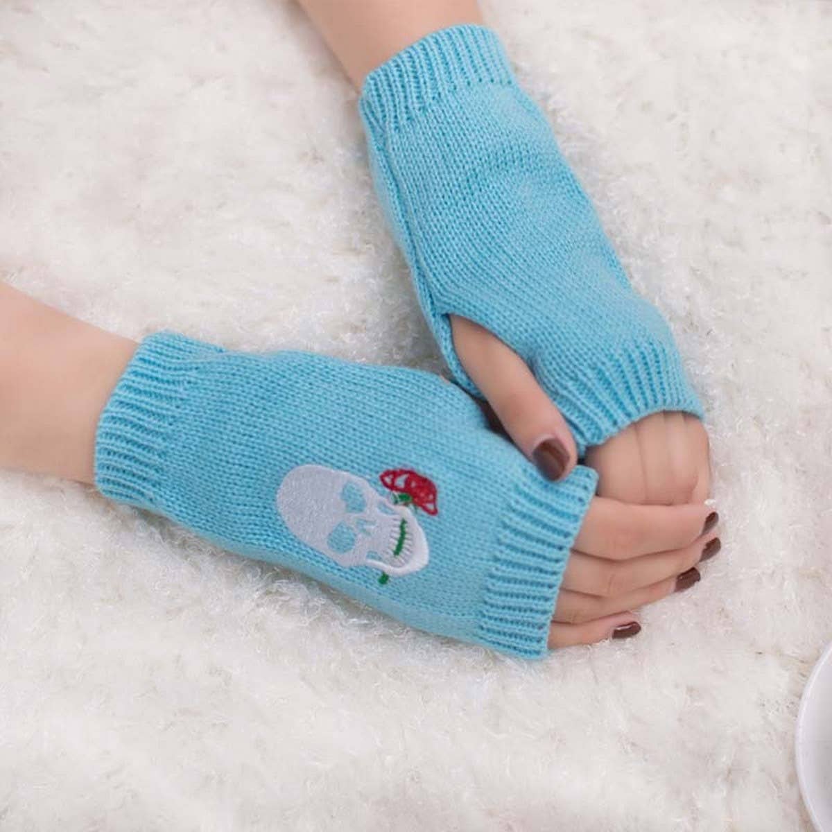 CWAG00534_HALLOWEEN EMBROIDERED FINGERLESS GLOVES