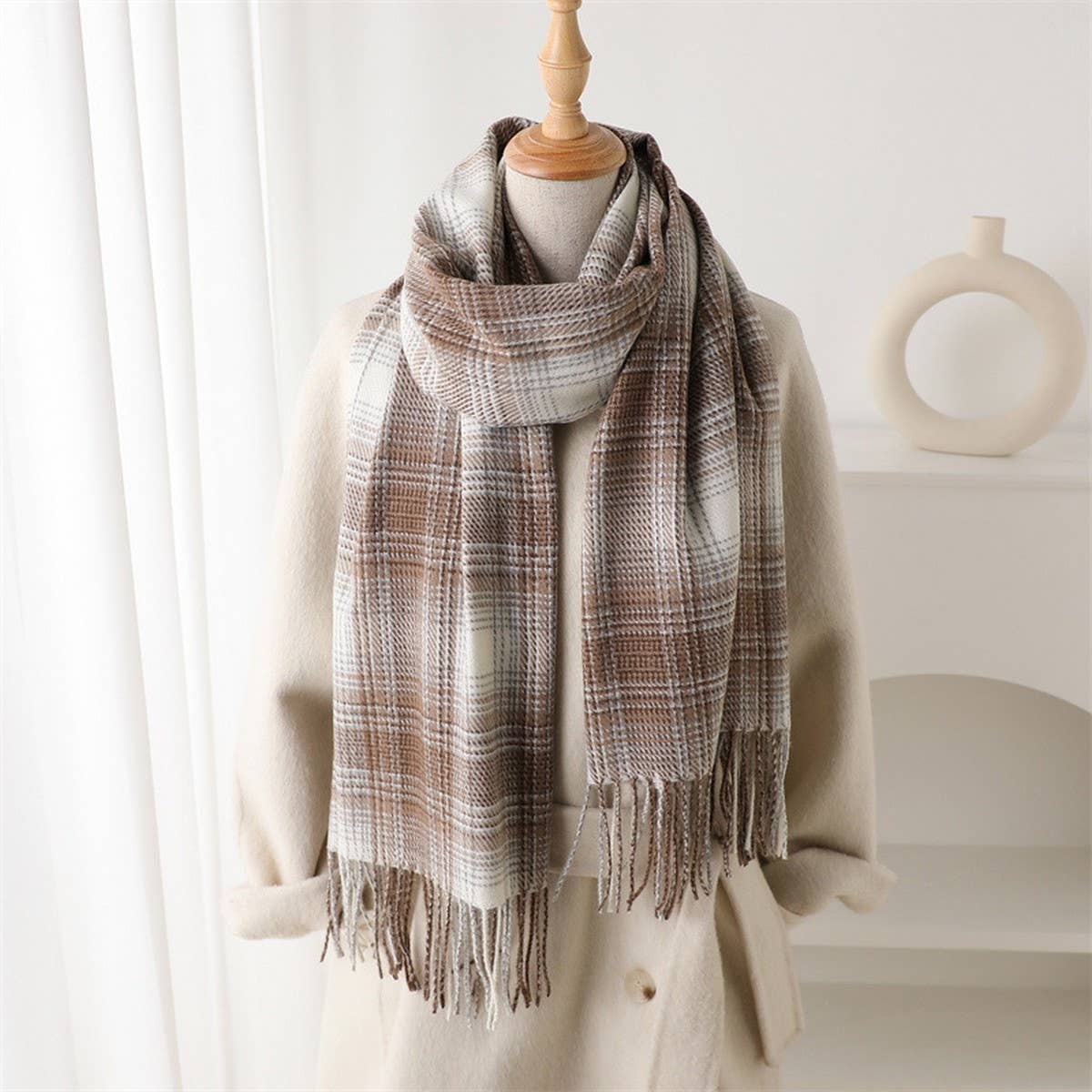 Artistic Plaid Tassel Scarf for Fall and Winter_CWASC2762