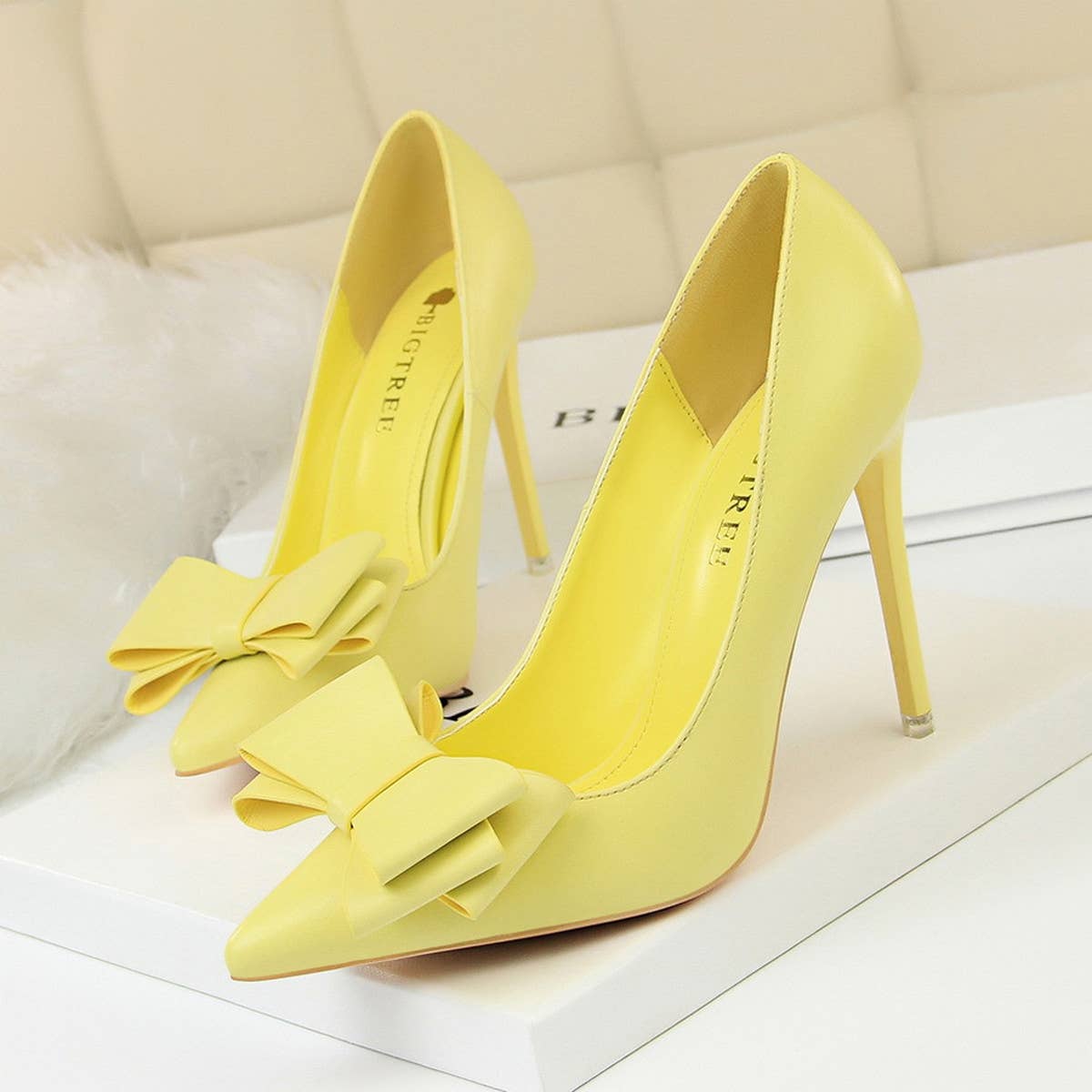 SLIM SHALLOW-MOUTH POINTED BOW HIGH HEELS_CWSHH0045