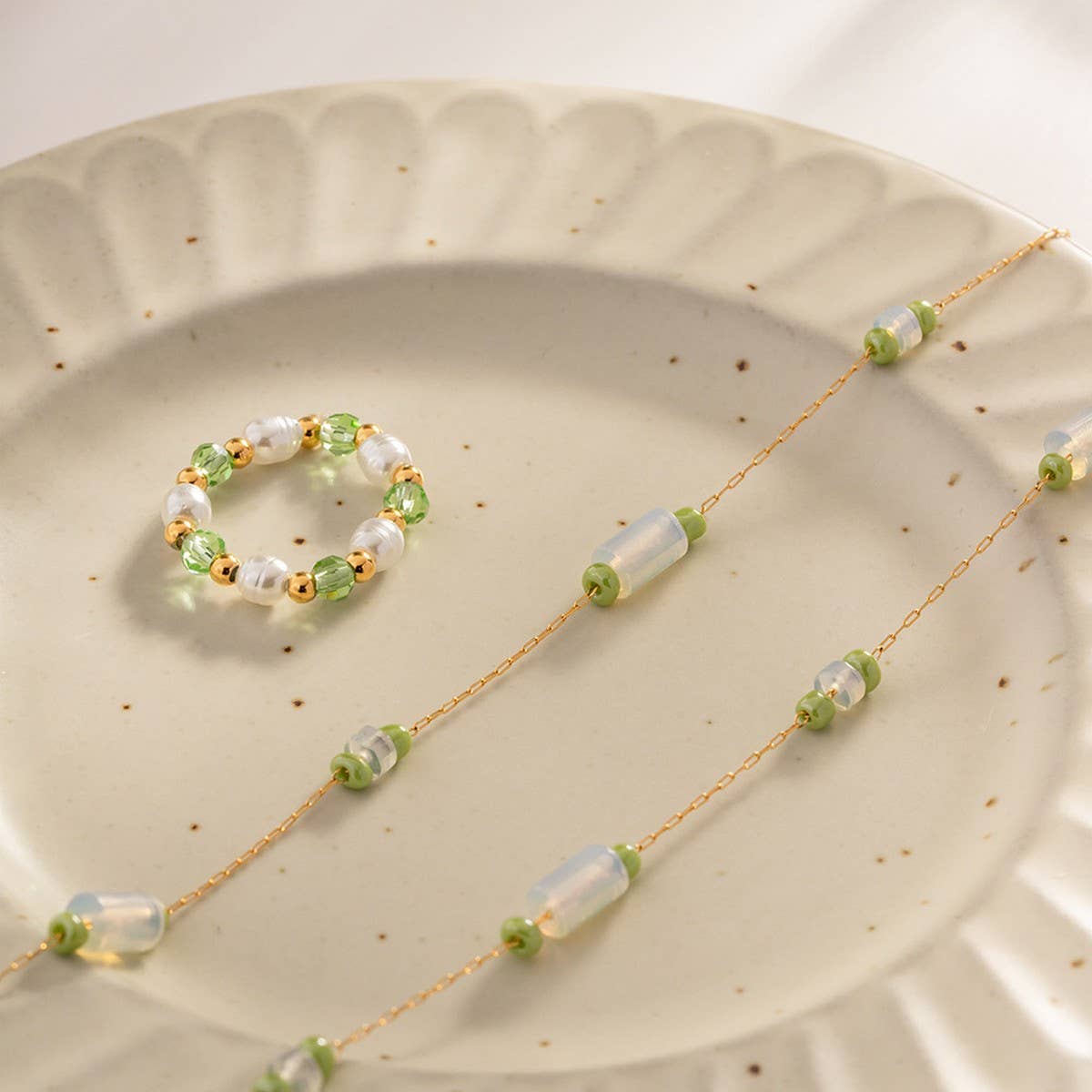 OPAL BEADED COLORFAST AND VERSATILE NECKLACE_CWAJE1426