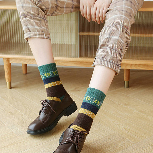 5 PAIRS OF VINTAGE MIXED COLOR SOCKS_CWMS0701