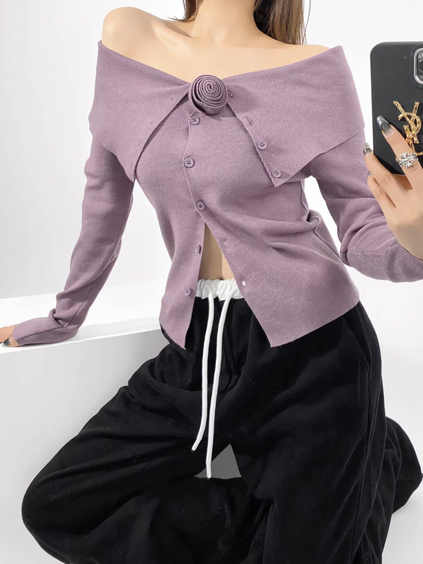 SOFT THREE-DIMENSIONAL FLOWER SLIMMING TOP