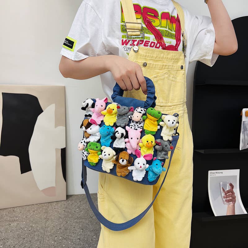 large-capacity pleated handbag featuring dolls