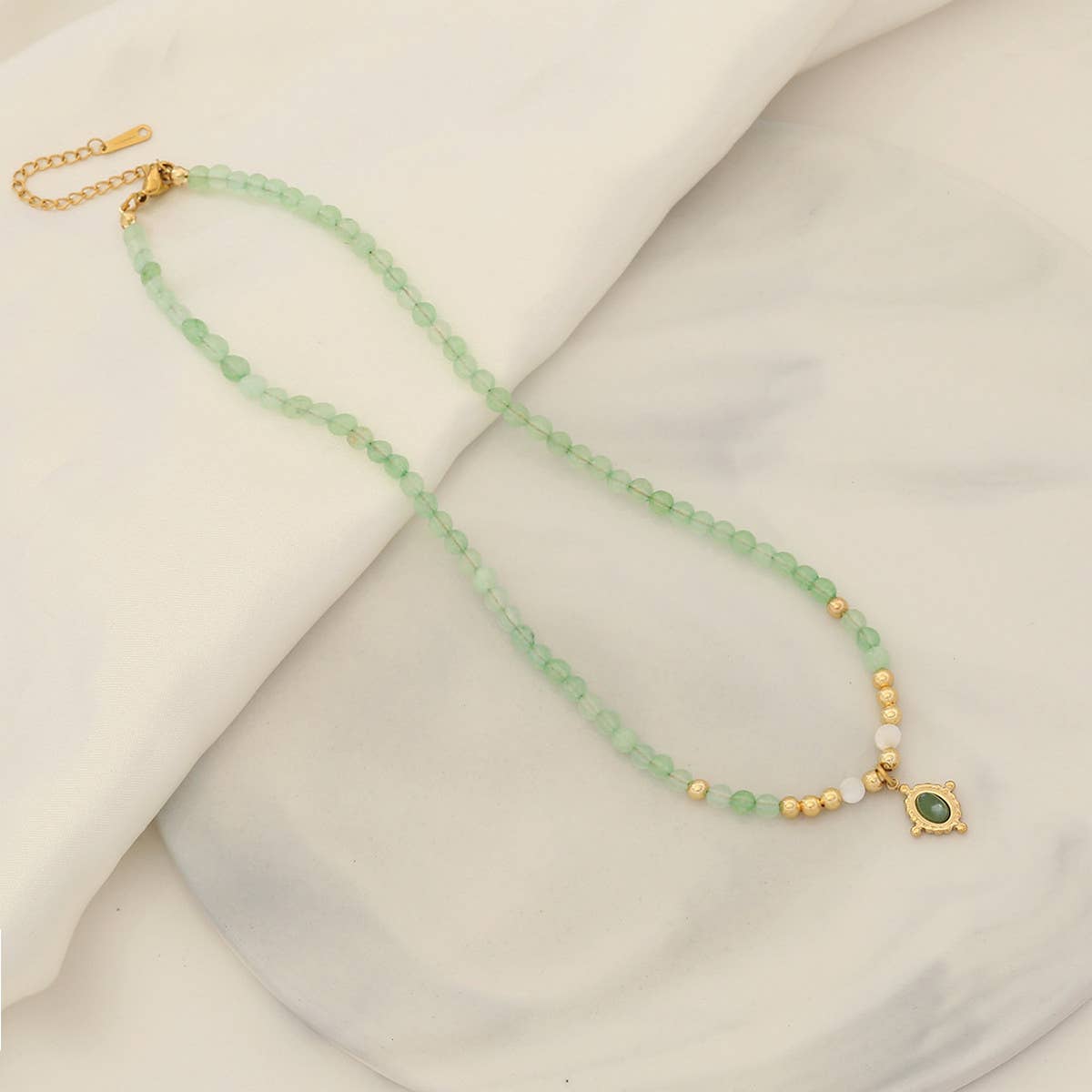FASHIONABLE NATURAL STONE BEADED NECKLACE_CWAHA0883