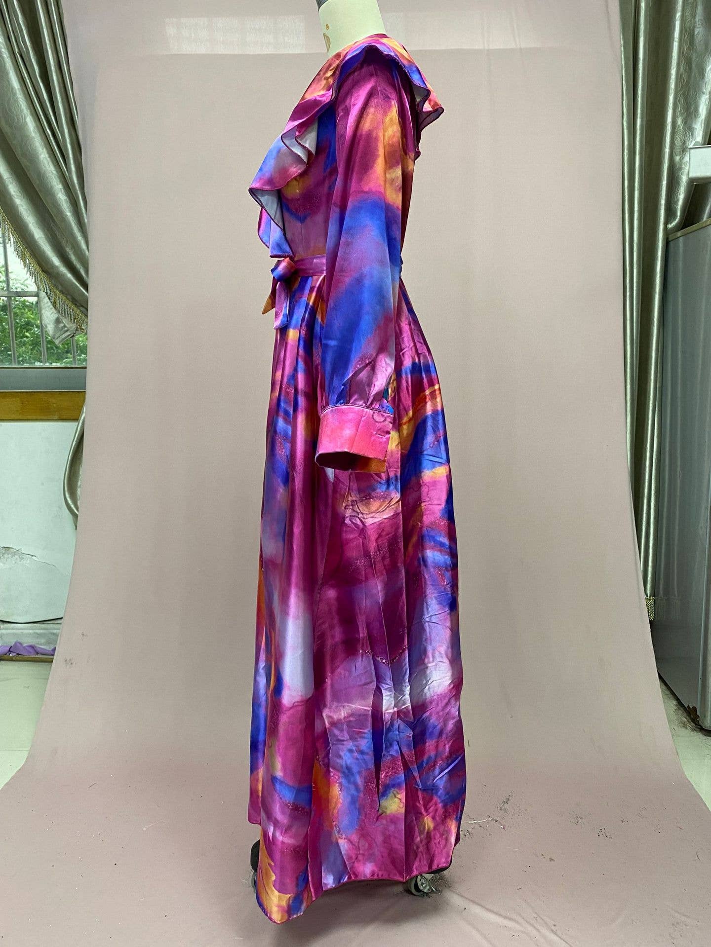 PRINT DRESS WITH BELT SWING MESH