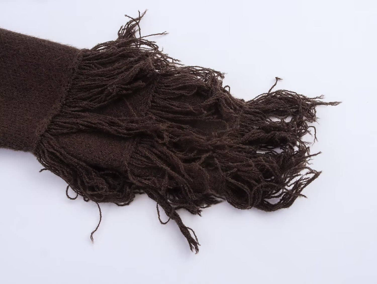 Round-neck tassel one-button knitted cardigan