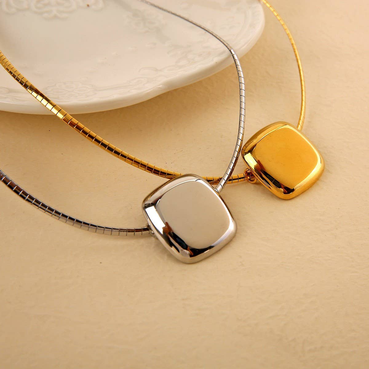 Minimalist 18K Steel Square Necklace,Fade-Resistant