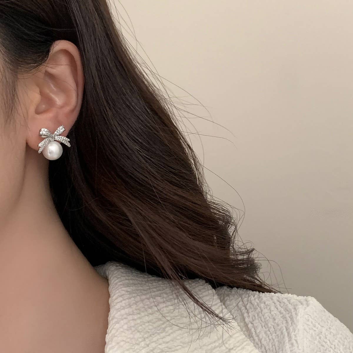 WOMEN'S VINTAGE FULL DIAMOND BOW PEARL EARRINGS