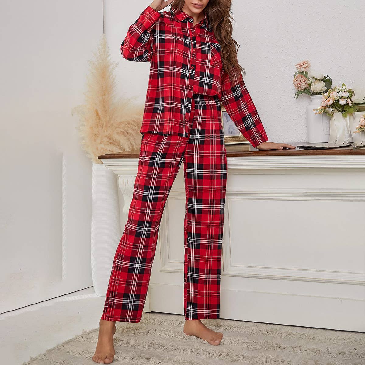 RED PLAID WOMEN'S PAJAMAS SET