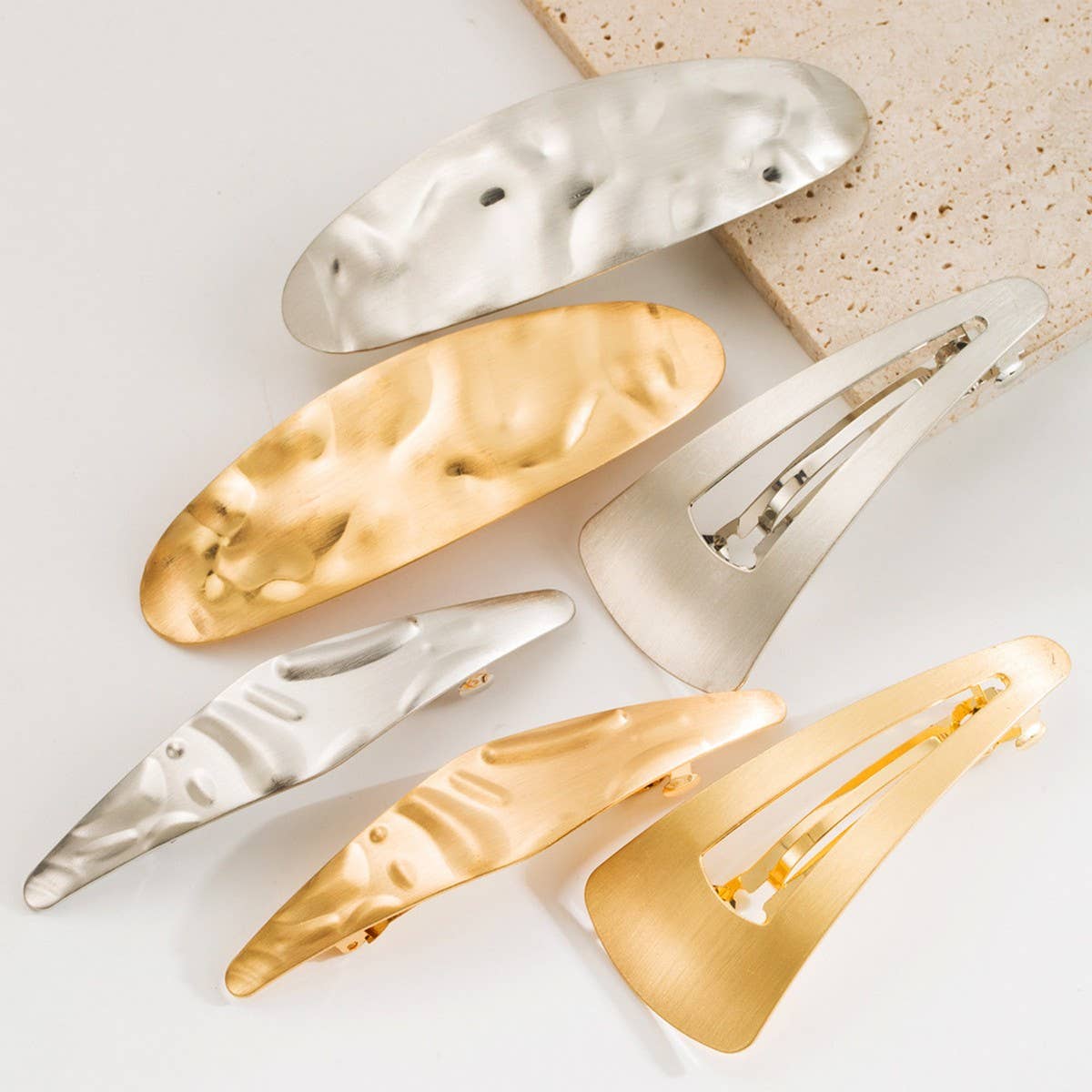 Fashionable Metal Hair Clip with Geometric Design