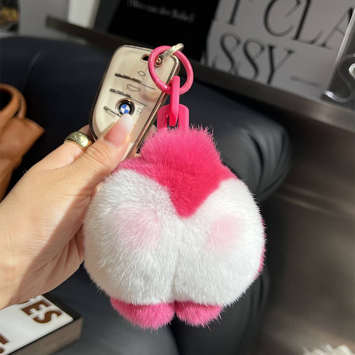 CUTE CORGI DOG BUTT CAR KEYCHAIN BAG PENDANT