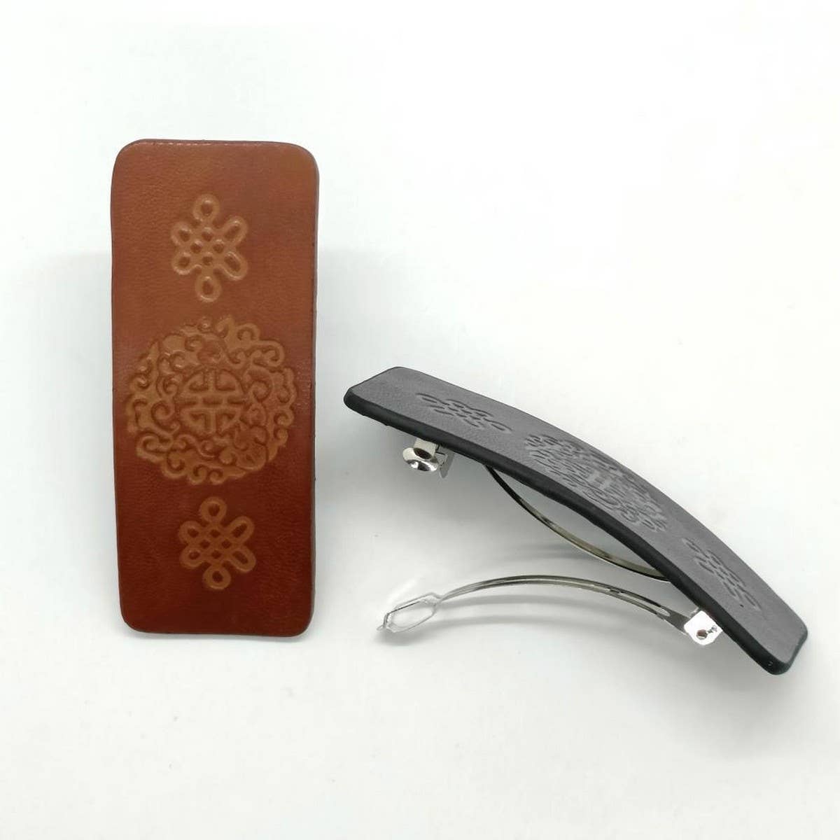 New Chinese Style Carved Painted Vintage Clip