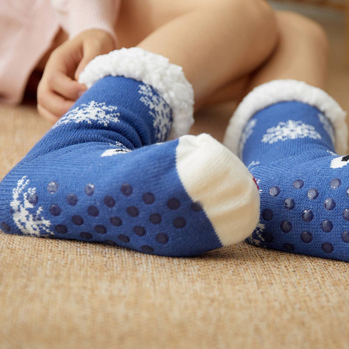 BLUE SCARF BEAR MID-TUBE PLUSH INDOOR SLIPPERS_CWMS0736