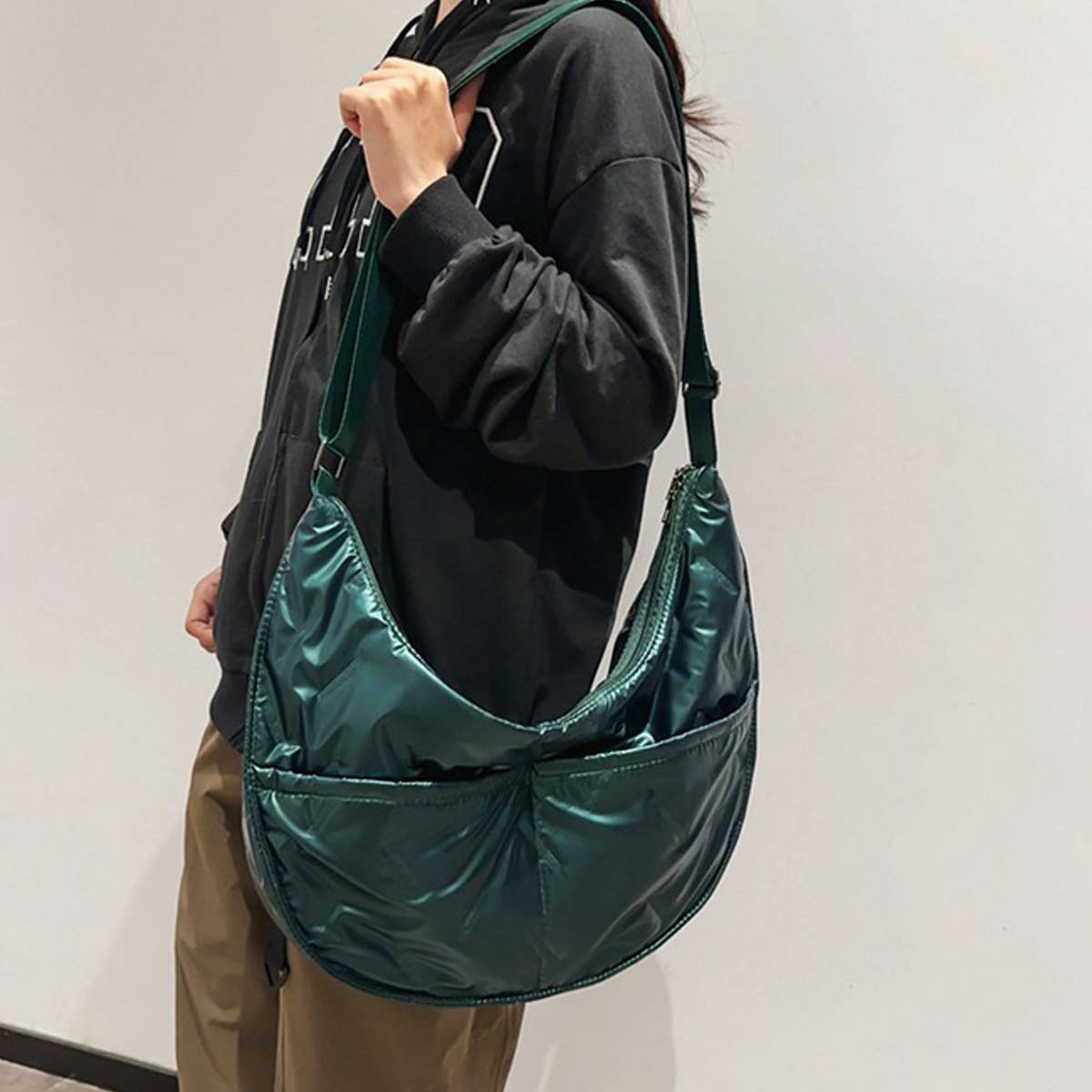 FASHIONABLE TEXTURE PEARL COTTON SHOULDER BAG_CWAB1774