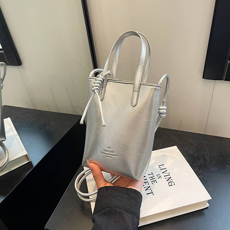 Glossy simple and niche single-shoulder bag