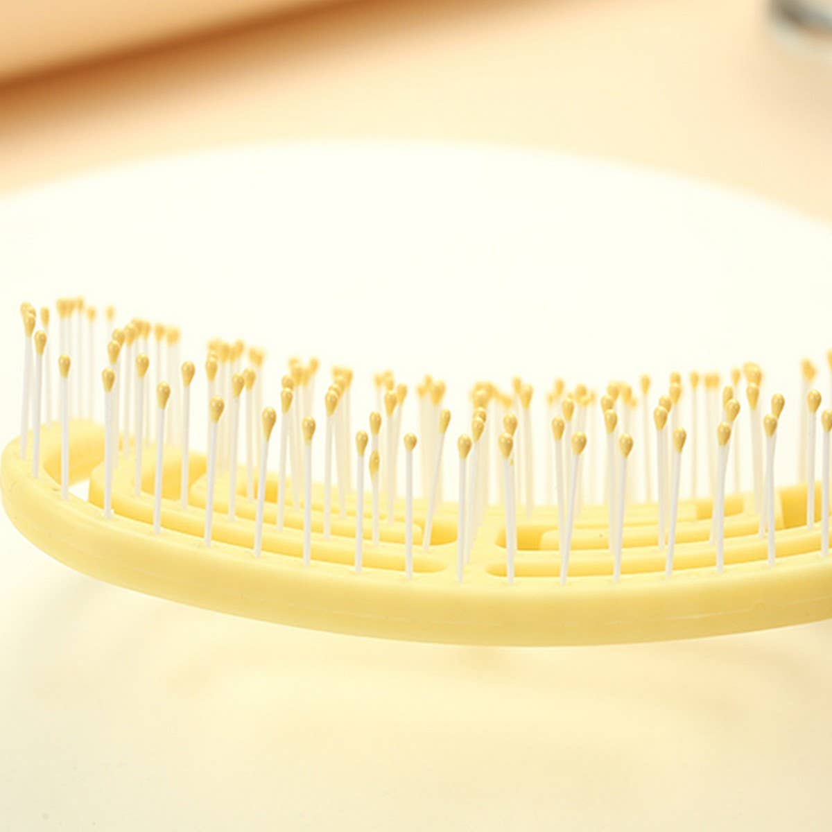 SQUARE HANDLE QUICK-DRYING MASSAGE COMB_CWAHA1878