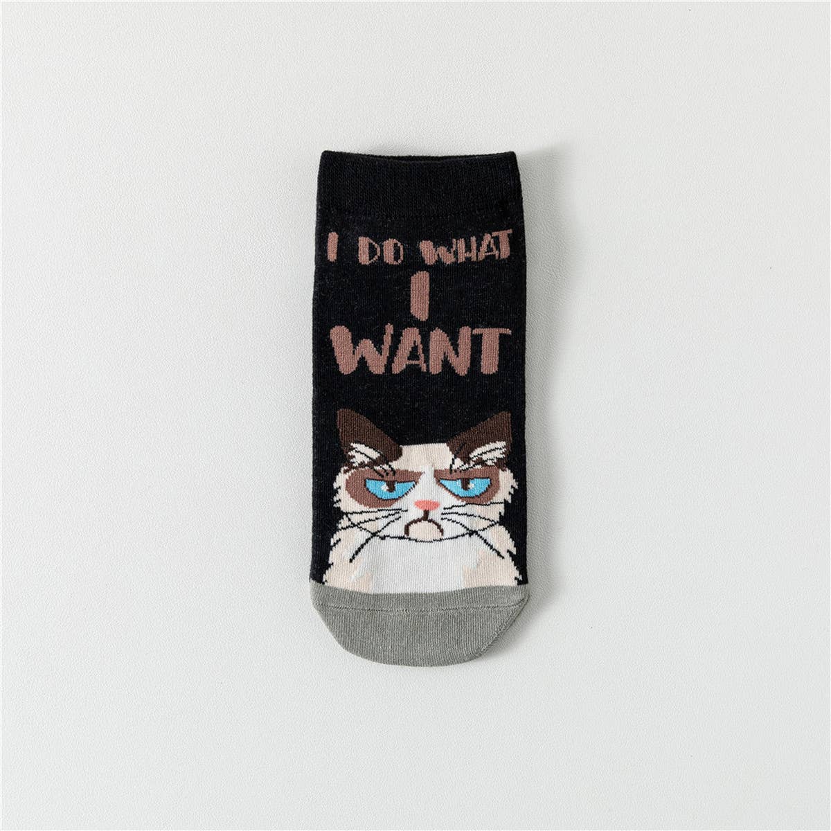 WOMEN CARTOON ANIMAL CAT SOCKS