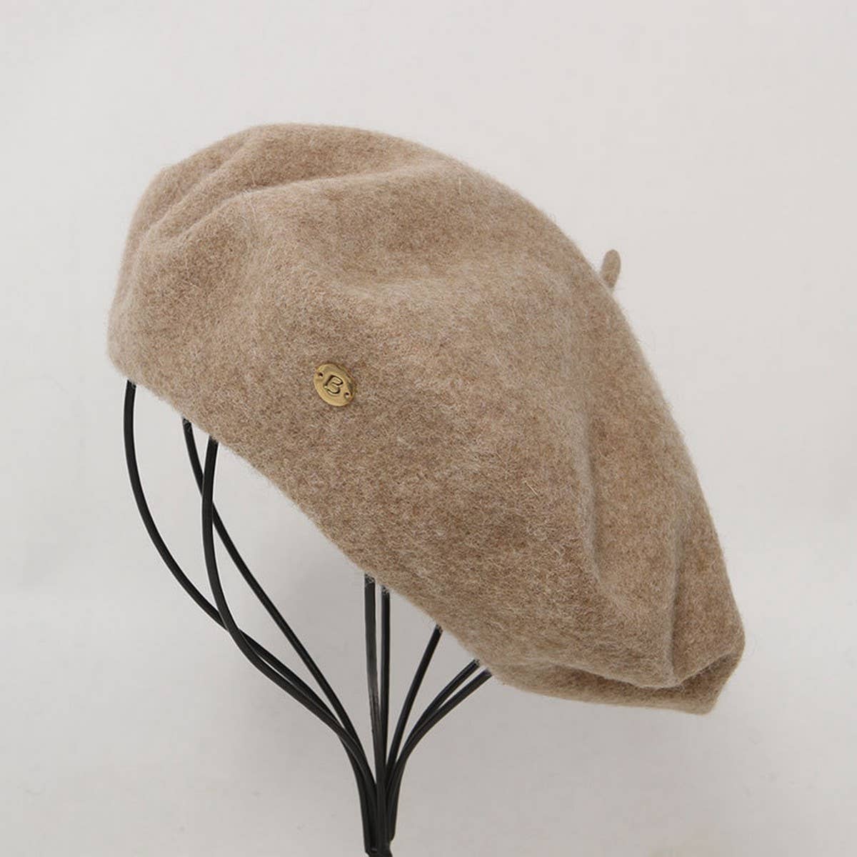 SIMPLE FRENCH BERET WITH LETTER B LOGO_CWAH1938