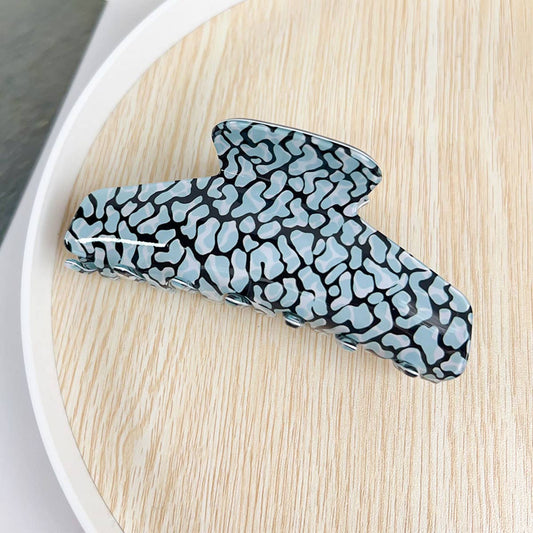 Tropical hollowed-out clipper floral hair clip