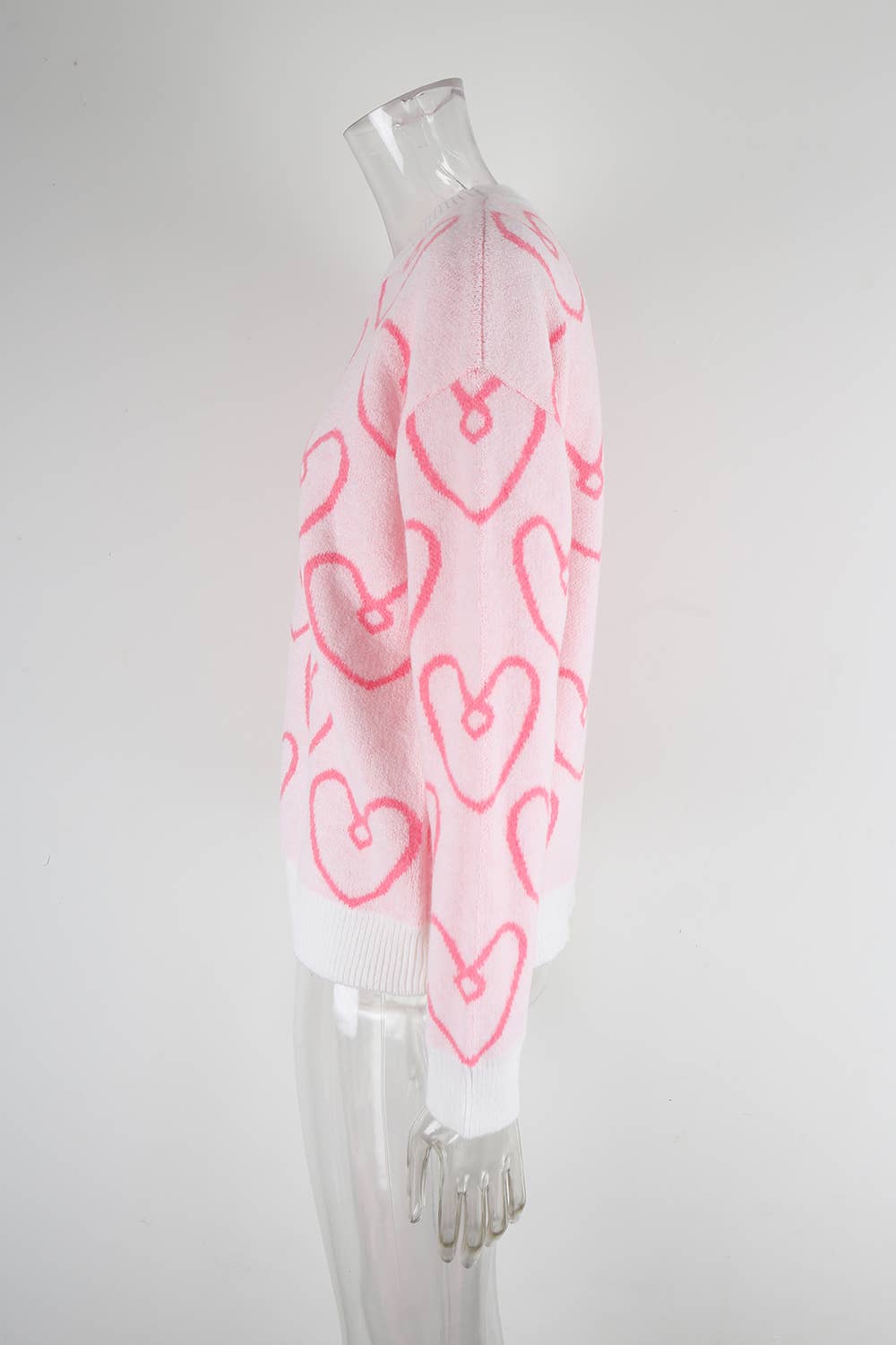 Round-neck heart-shaped color-blocking sweater