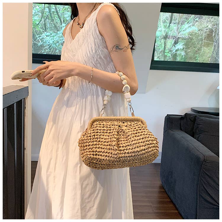 Trendy weaving of vacation beach bags