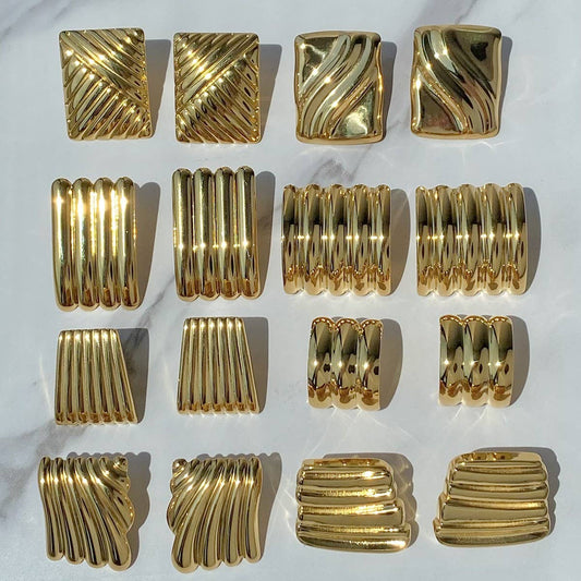 SIMPLE GEOMETRIC SQUARE WAVE TEXTURE EARRINGS_CWASC1652