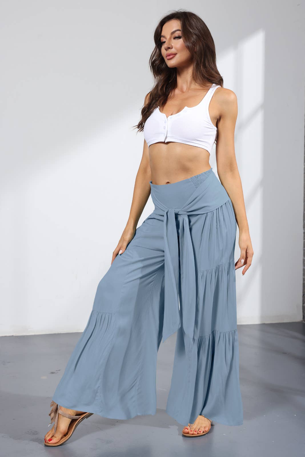 Loose tight straps pleated waists Wide-leg pants