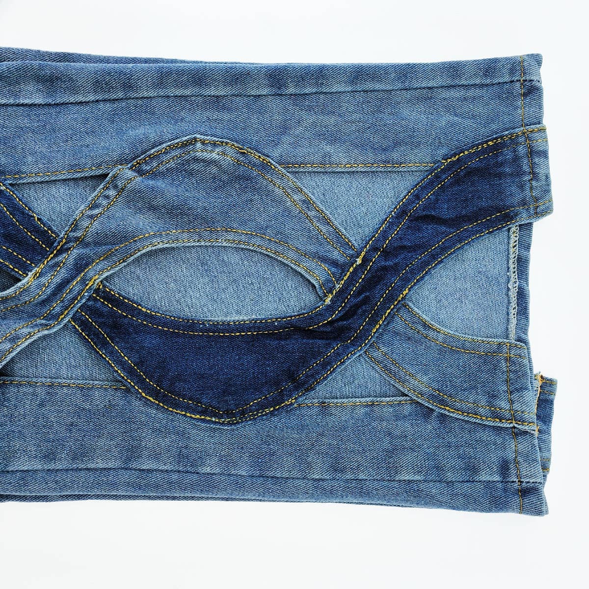 SPLICED CONTRASTING HOLLOW OUT JEANS_CWJP0189