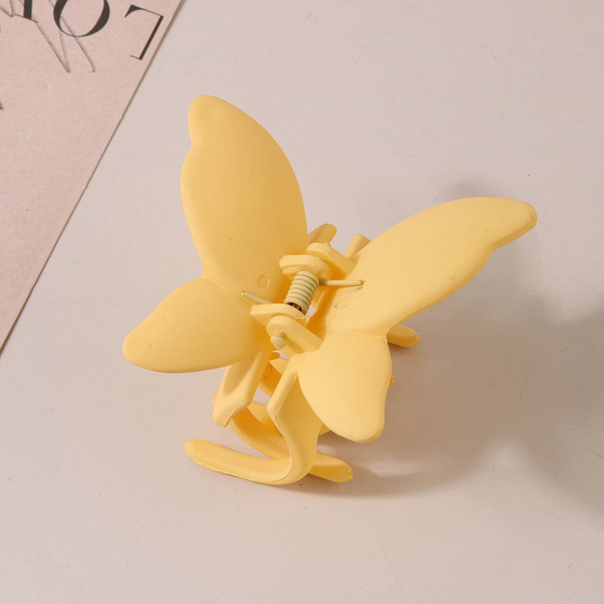 Matte Butterfly Hair Claw Clip ? Strong & Stylish_CWAHA0087