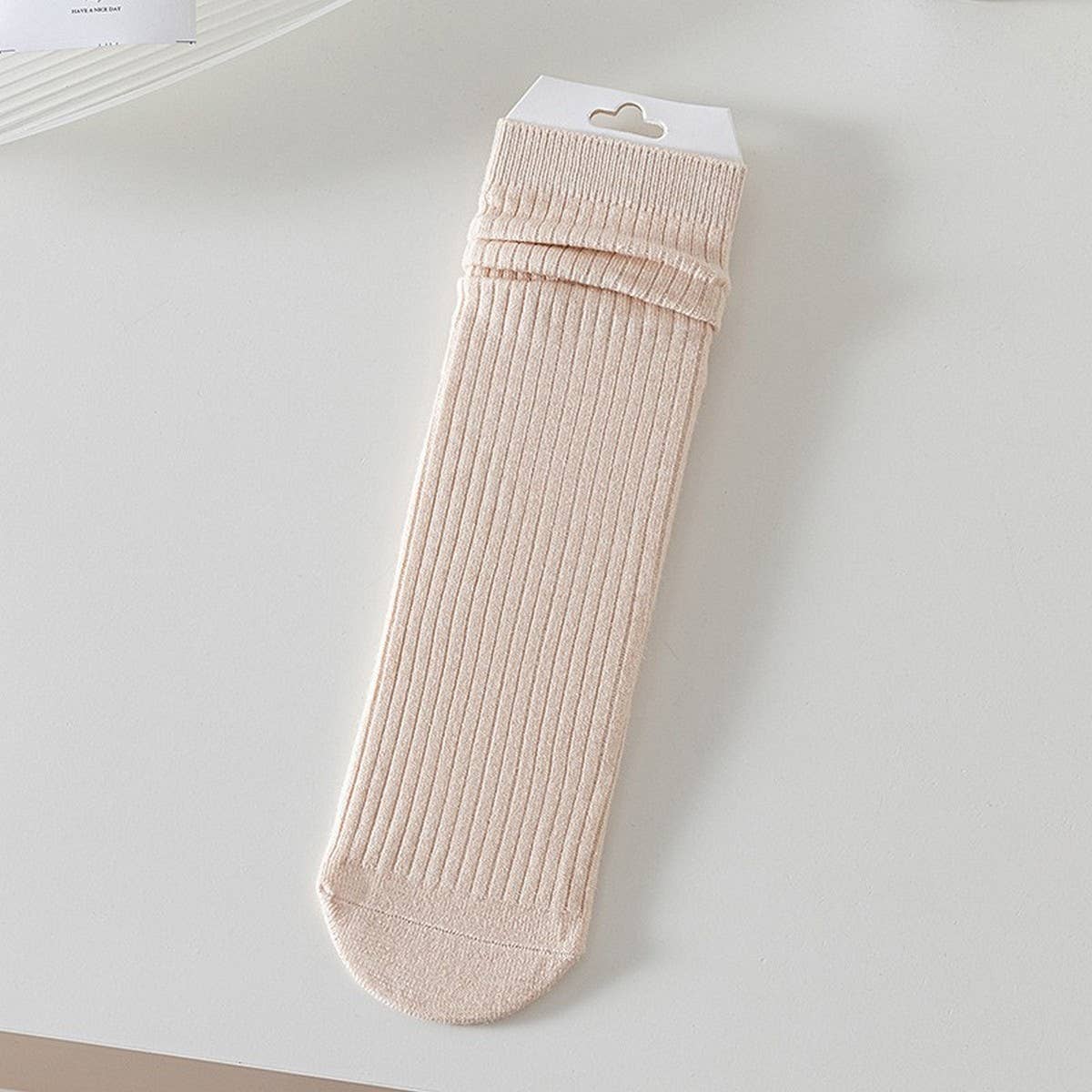 SOLID COLOR RETRO ALL-MATCH MID-CALF SOCKS_CWMS1062