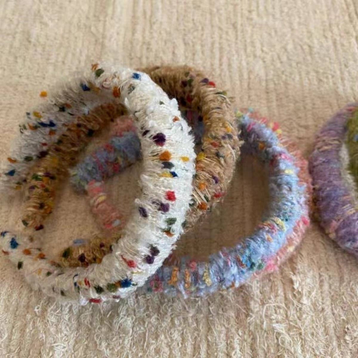 AUTUMN AND WINTER CUTE COLORFUL PLUSH HEADBAND_CWAHA2864