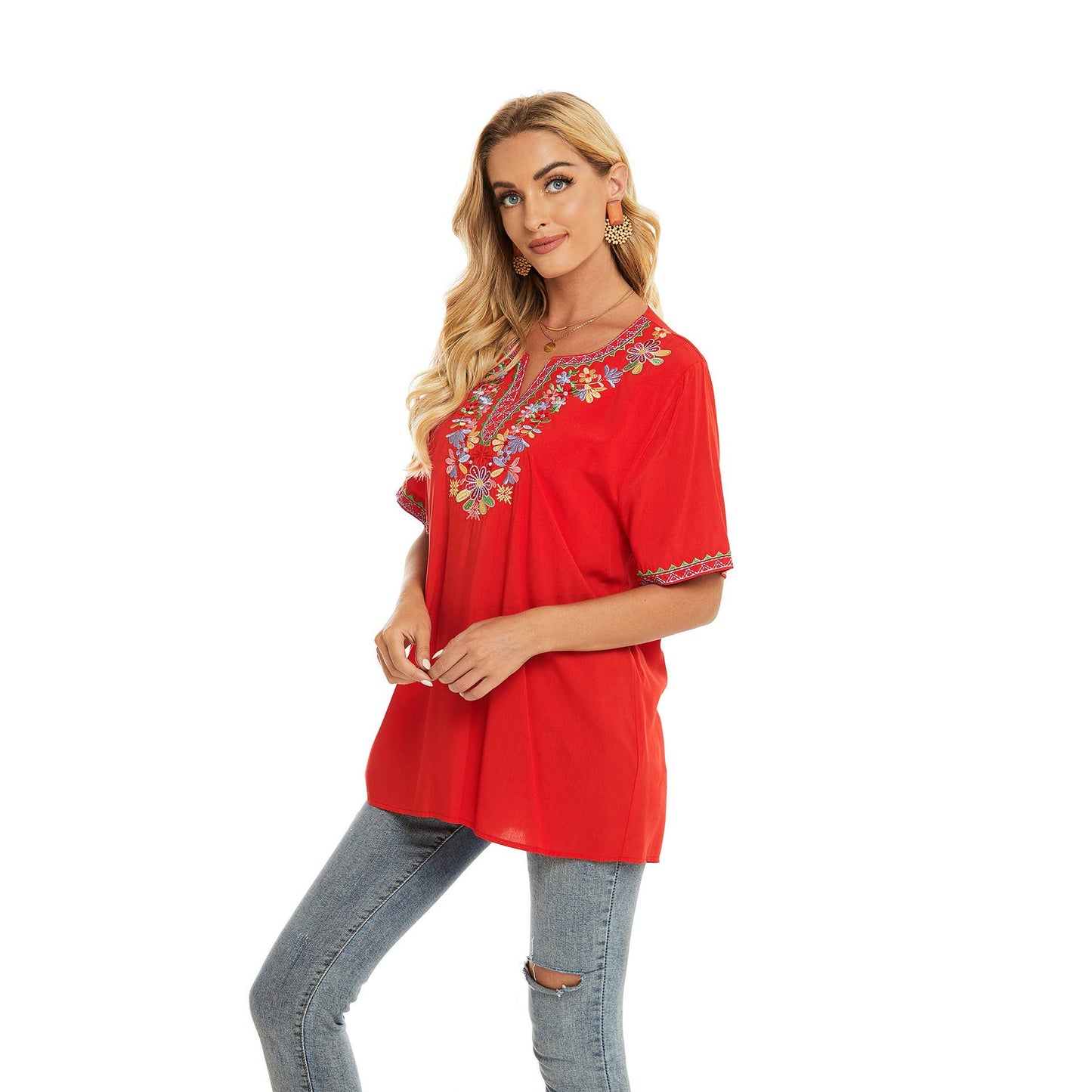 Embroidered loose V-neck short-sleeved shirt