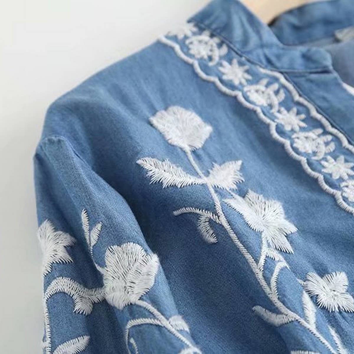 FLORAL EMBROIDERED V-NECK BUTTON SHIRT TOP BLUE