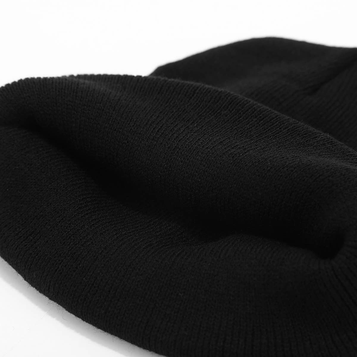 CUTE PUPPY HEAD KNITTED HAT WITH CURLED BRIM_CWAH2068